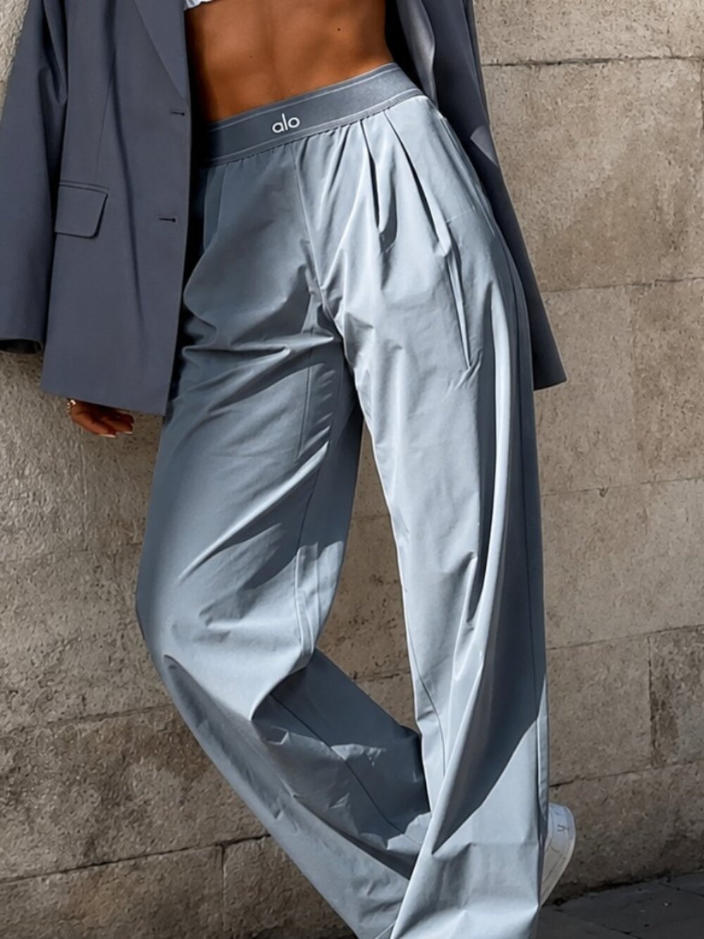 NWT ALO Yoga Steel Grey Suit Up Pants 😝 Casual Style | Athleisure | Travel  💘 - Picture 7 of 8